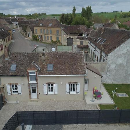 Villa Au 24 à Villiers-Louis Extérieur photo