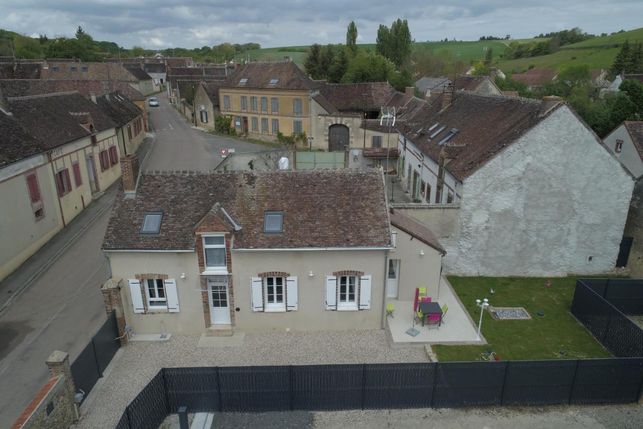 Villa Au 24 à Villiers-Louis Extérieur photo