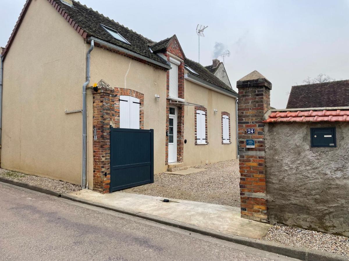 Villa Au 24 à Villiers-Louis Extérieur photo