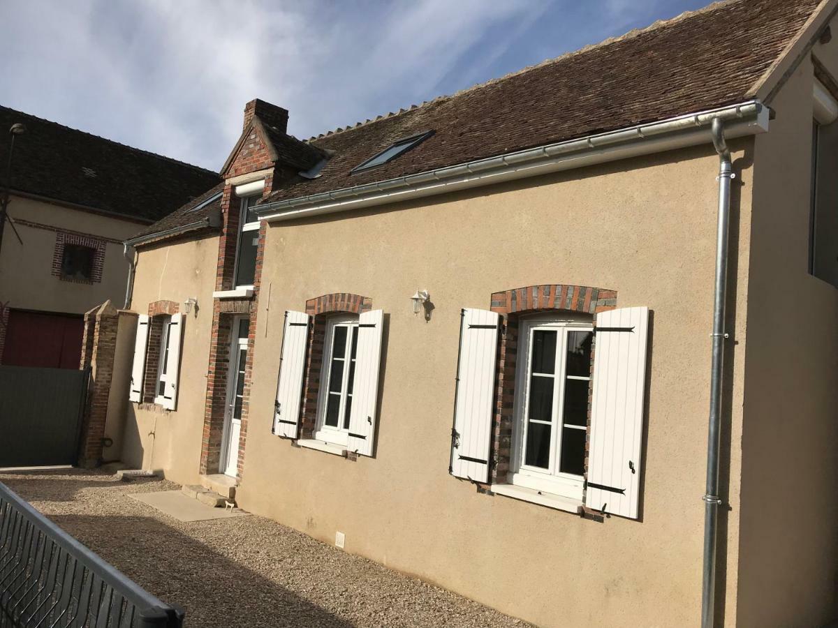 Villa Au 24 à Villiers-Louis Extérieur photo