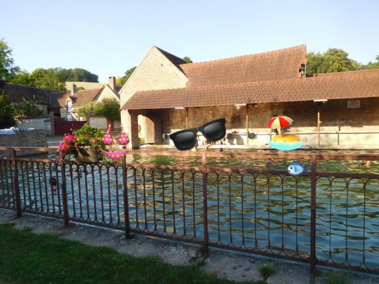 Villa Au 24 à Villiers-Louis Extérieur photo
